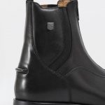 SS20-Bruno-Kids-Leather-Paddock-Boots-Black-Close-Up-Badge-Detail-72-RGB-zoo