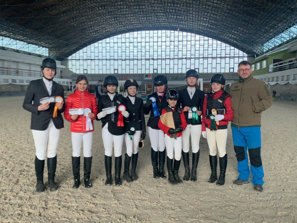 SKOKOVÉ PRETEKY V MOTEŠICIACH | ProHorse.sk SKOKOVÉ PRETEKY V MOTEŠICIACH | ProHorse.sk